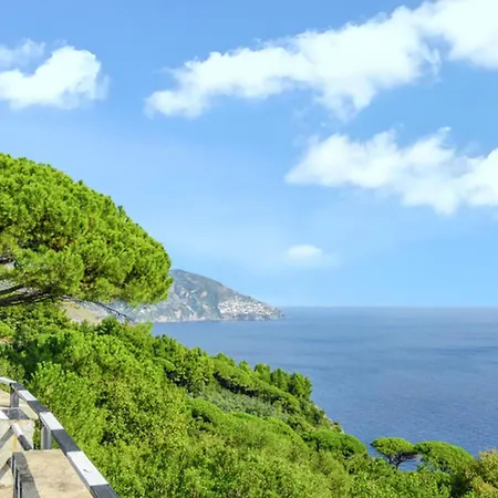 Charming With Sea View In - 35 Sqm + Terrace Apartment