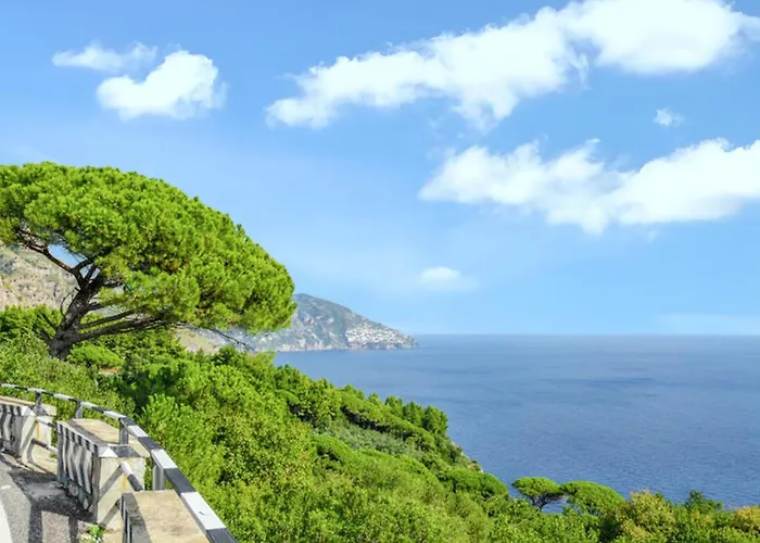 Charming With Sea View In - 35 Sqm + Terrace Apartment